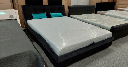 // DELFI // Franciaágy